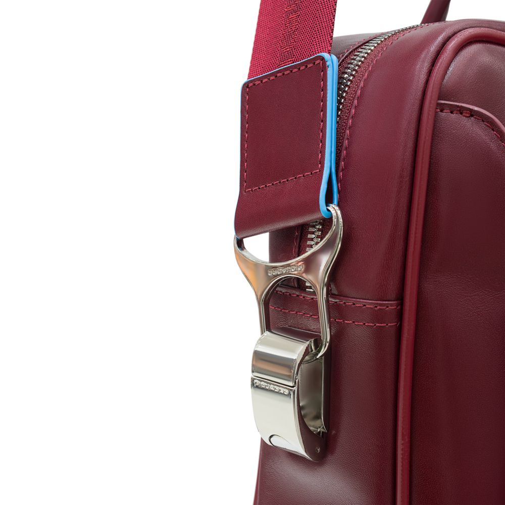 Сумка с отделением для ноутбука Piquadro Blue Square, красная Сумка с отделением для ноутбука Piquadro Blue Square, красная