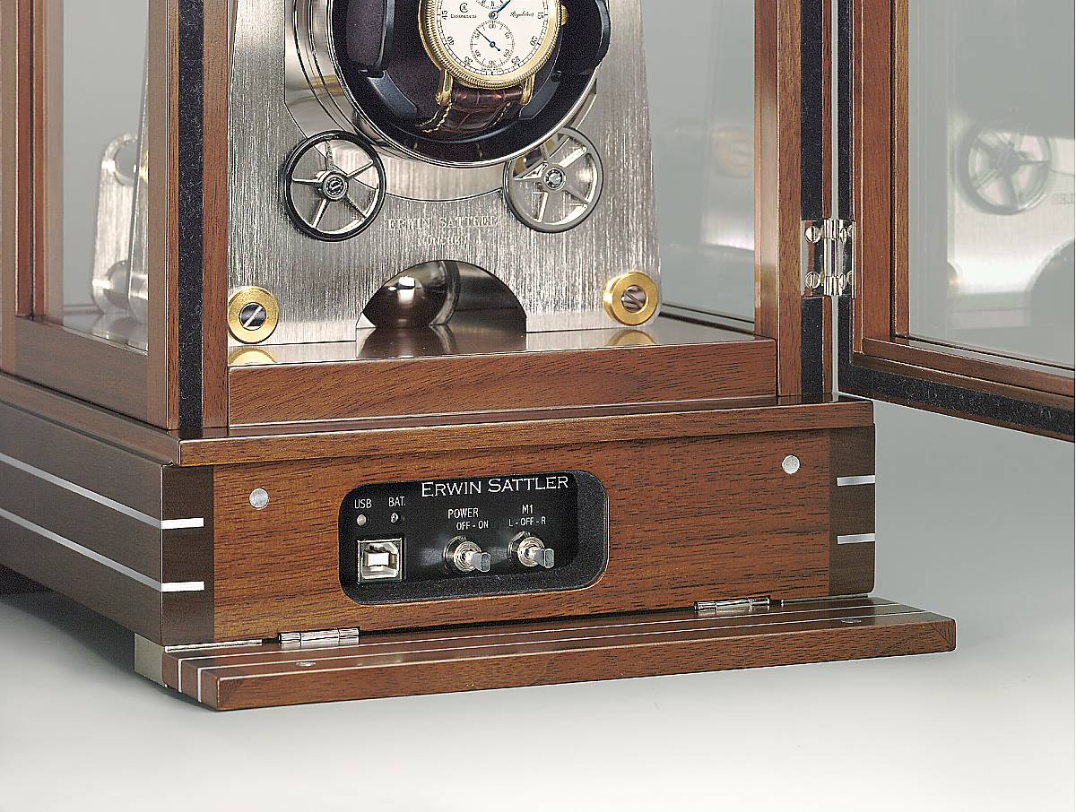 Шкатулка для часов с автоподзаводом ROTALIS II WALNUT